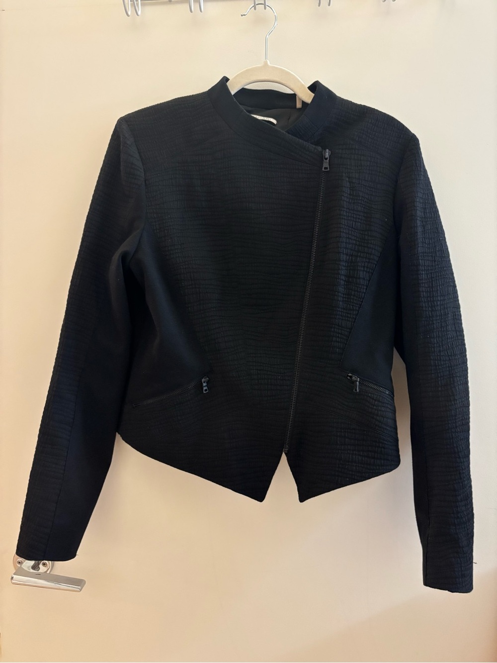 T Tahari Black Textured Asymmetrical Moto Jacket Size 10